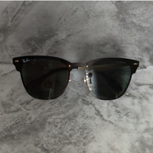 Ray-Ban Clubmasters - Picture 2 of 11